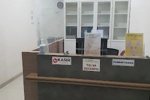 Klinik Pratama Beringin Indah image