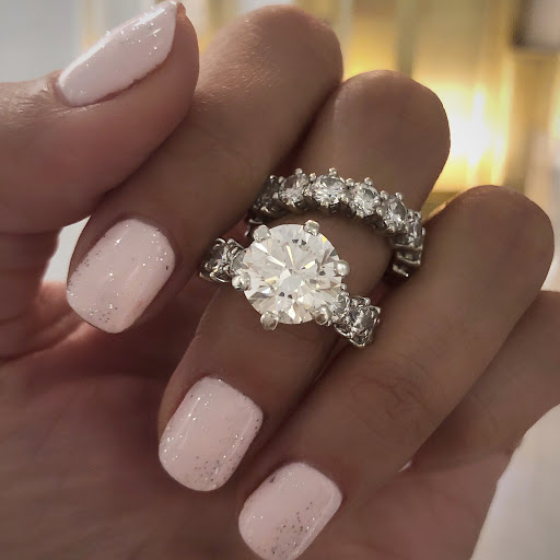 Jewelry Store «Jean Pierre Jewelers», reviews and photos, 21400 Ventura Blvd, Woodland Hills, CA 91364, USA