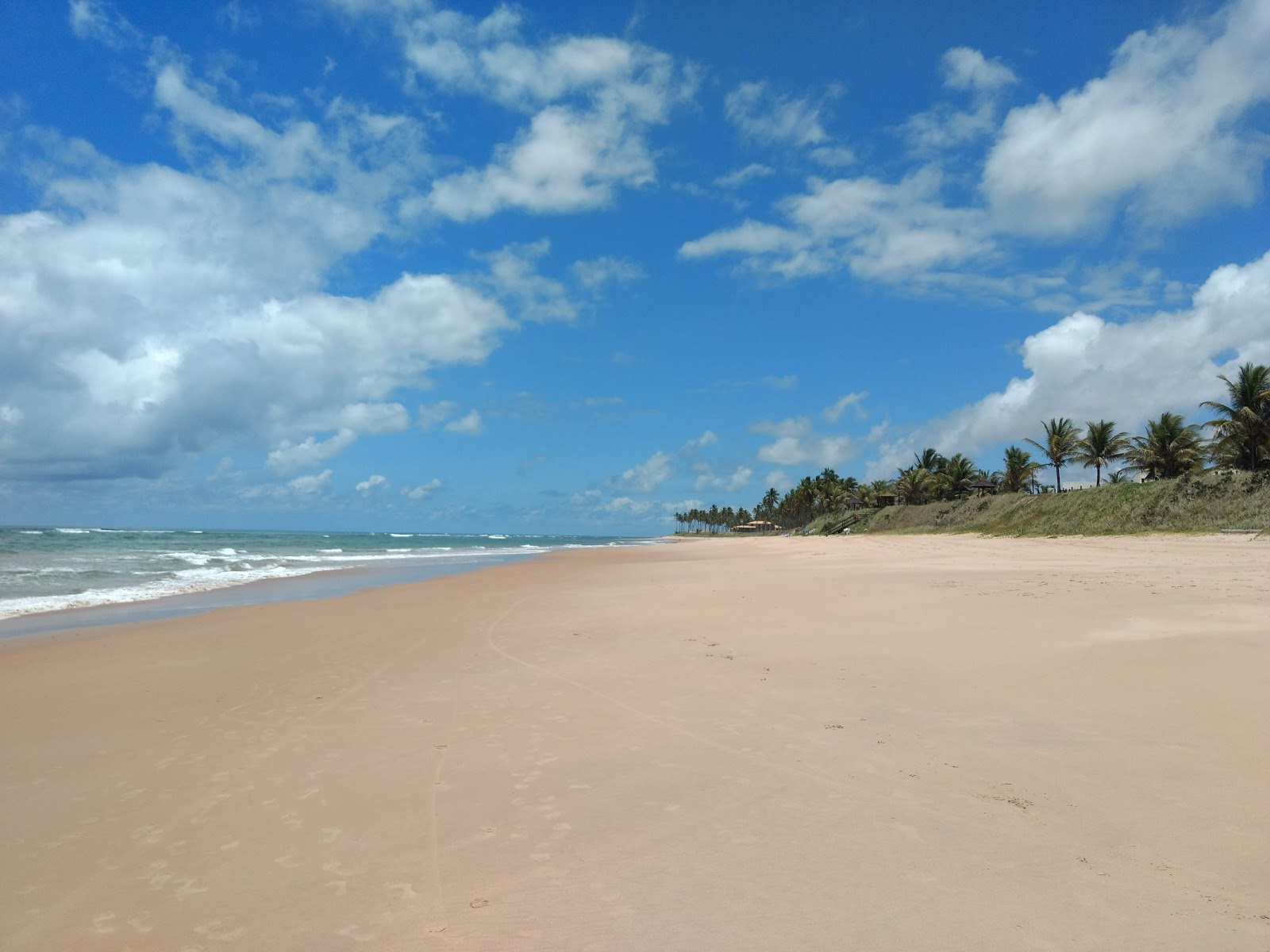 Photo of Jenipabu beach and the settlement