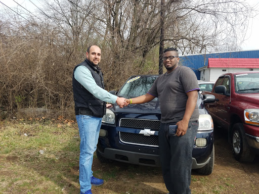 Car Dealer «6k & Under Auto Sales», reviews and photos, 1701 N Broadway, Lexington, KY 40505, USA