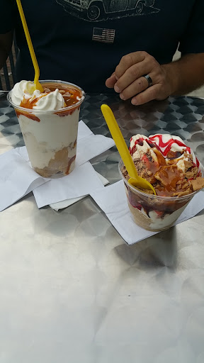 Ice Cream Shop «Cookie Dough Creamery», reviews and photos, 7227 N High St, Worthington, OH 43085, USA