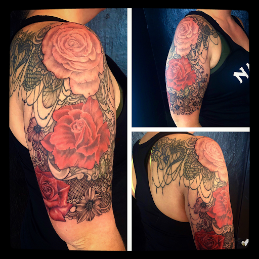 Tattoo Shop «Pearl City Tattoo», reviews and photos, 229 E 2nd St, Muscatine, IA 52761, USA