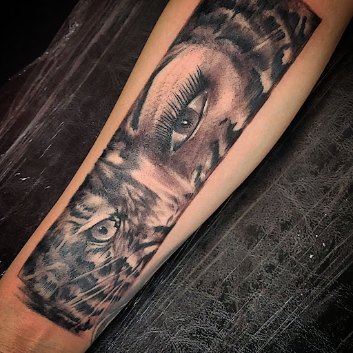 Explore 90s tattoo ideas, creative tattoo ideas in Garden Grove, available at Dr. Tattoo Studio