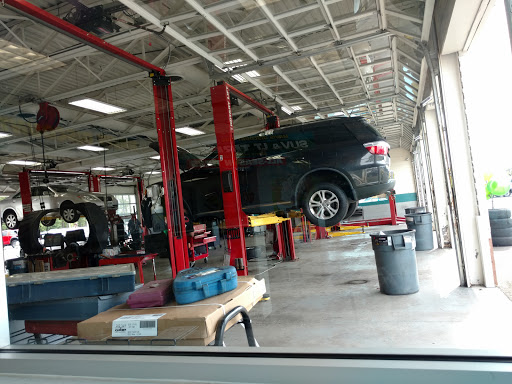 Tire Shop «Mavis Discount Tire», reviews and photos, 4915 Nesconset Hwy, Port Jefferson Station, NY 11776, USA