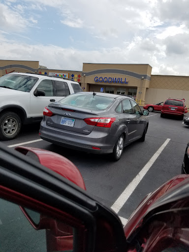 Charity «Goodwill Topeka», reviews and photos