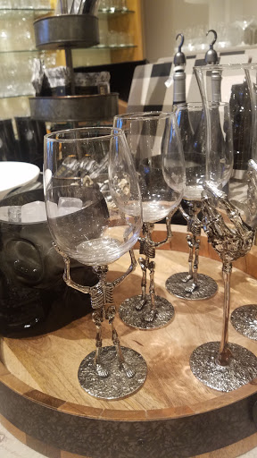 Home Goods Store «Pier 1 Imports», reviews and photos, 1927 W Gray St, Houston, TX 77019, USA