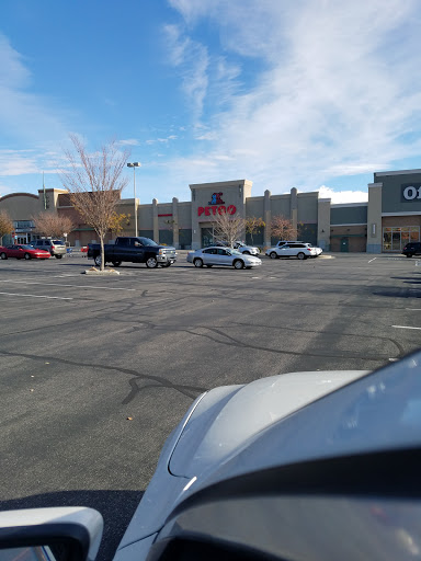 Pet Supply Store «Petco Animal Supplies», reviews and photos, 11639 S Pkwy Plaza Dr, South Jordan, UT 84095, USA