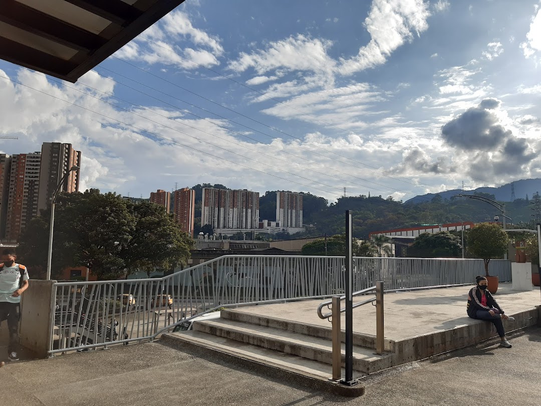Urbanización Rio Secreto