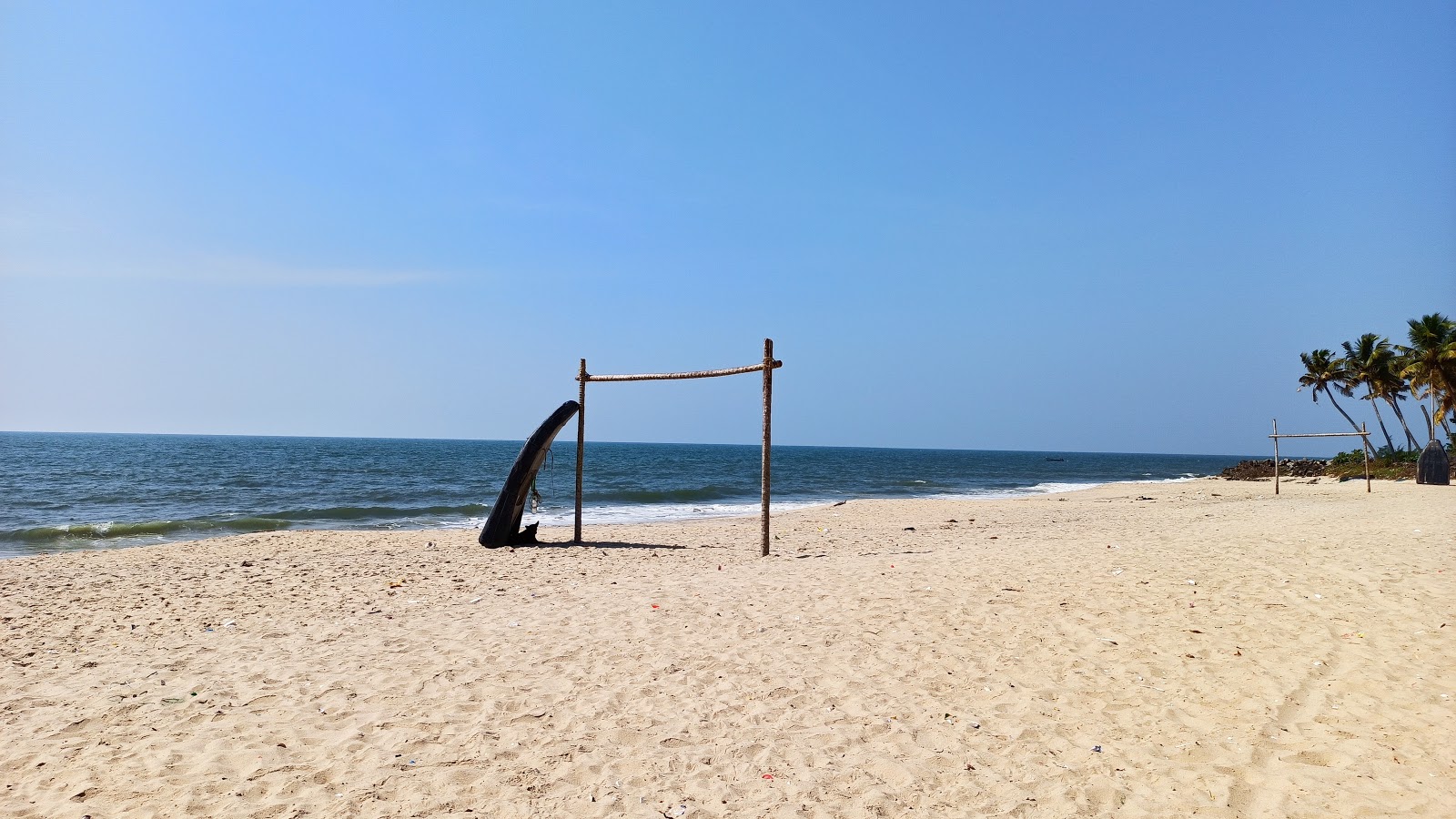 Foto van Thumpoly Beach wilde omgeving