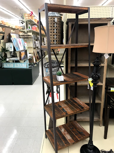 Clothing Store «Ross Dress for Less», reviews and photos, 330 N Hwy 67, Cedar Hill, TX 75104, USA