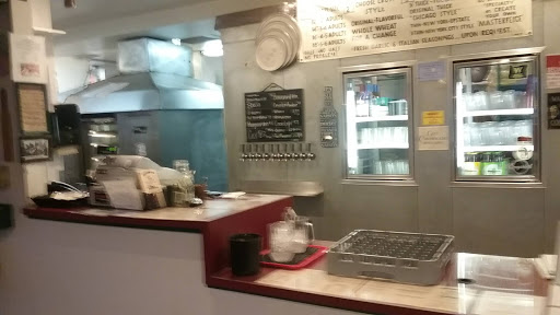 Pizza Restaurant «Flying Pie Pizzeria», reviews and photos, 16691 SE McLoughlin Blvd, Milwaukie, OR 97267, USA