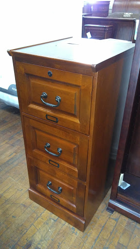 Furniture Store «CURREN FURNITURE», reviews and photos, 220 N York St, Mechanicsburg, PA 17055, USA