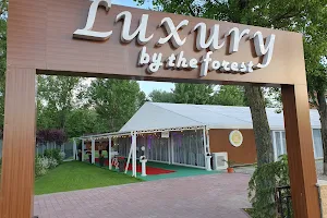 Luxury Events Garden 2 image