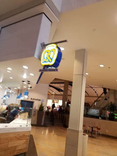 Shopping Mall «North Star Mall», reviews and photos, 7400 San Pedro Ave, San Antonio, TX 78216, USA