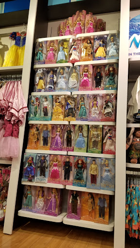 Shopping Mall «Silver Sands Premium Outlets», reviews and photos, 10562 Emerald Coast Pkwy W, Miramar Beach, FL 32550, USA