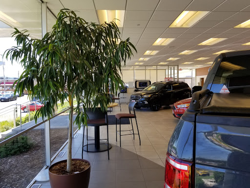 Ford Dealer «Freeway Ford», reviews and photos, 9700 Lyndale Ave S, Bloomington, MN 55420, USA