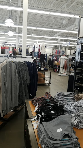 Clothing Store «Old Navy», reviews and photos, 4990 Altama Ave, Brunswick, GA 31525, USA