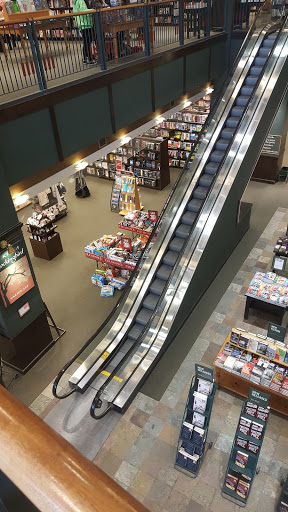 Book Store «Barnes & Noble», reviews and photos, 102 Dorset St, South Burlington, VT 05403, USA
