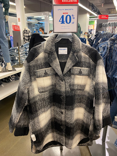 Clothing Store «Old Navy», reviews and photos, 13915 20th Ave, College Point, NY 11356, USA