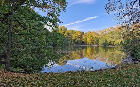 Schlosspark Rosenau image