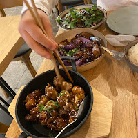 Poulet à l'écorce de mandarine du Restaurant de cuisine fusion asiatique Horiz à Paris - n°1