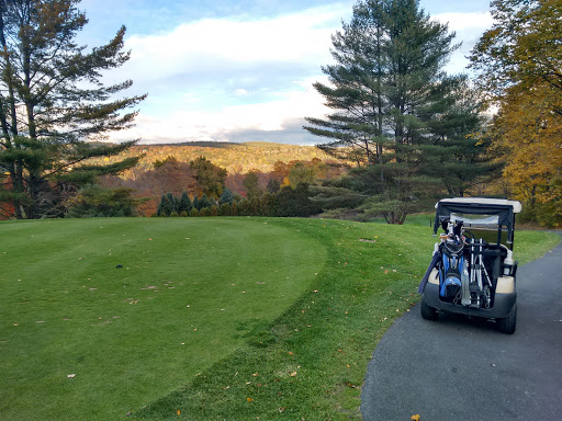 Golf Course «Highland Golf Course», reviews and photos, 3268 Quechee Main St, White River Junction, VT 05001, USA
