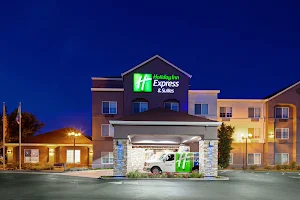 Holiday Inn Express & Suites Oakland-Airport, an IHG Hotel image