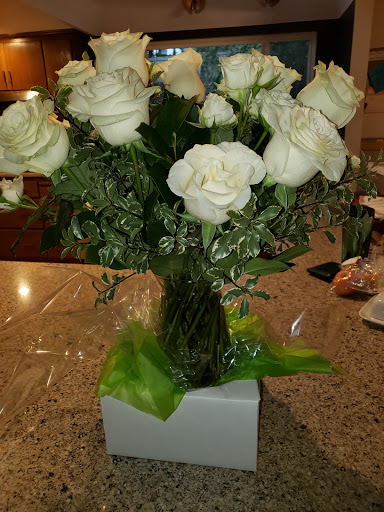 Florist «Bothell Florist», reviews and photos, 10021 NE 183rd St, Bothell, WA 98011, USA