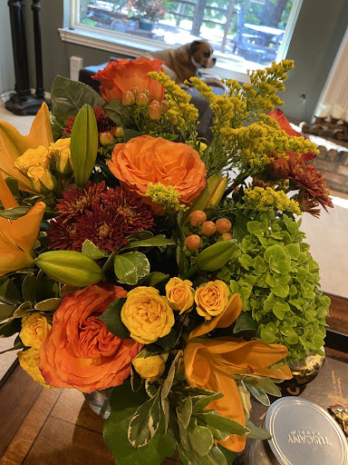 Wholesale Florist «Divine Floral & Gifts», reviews and photos, 1626 W Randol Mill Rd, Arlington, TX 76012, USA