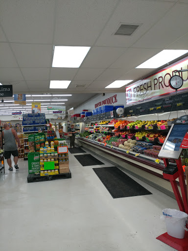 Supermarket «Alexandria Bay Big M Supermarket», reviews and photos, 45560 NY-12, Alexandria Bay, NY 13607, USA