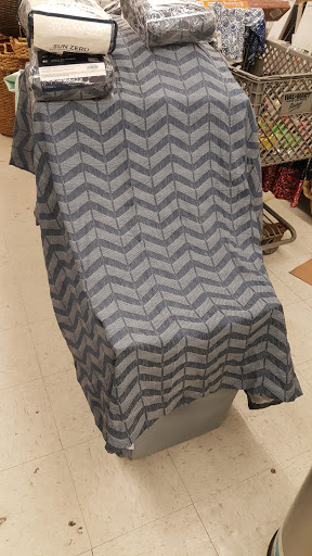 Discount Store «Bargain Hunt», reviews and photos, 4140 Carothers Pkwy, Franklin, TN 37067, USA