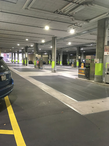 Rezensionen über Coop Pronto Shop mit Tankstelle Zürich Letzipark in Zürich - Tankstelle