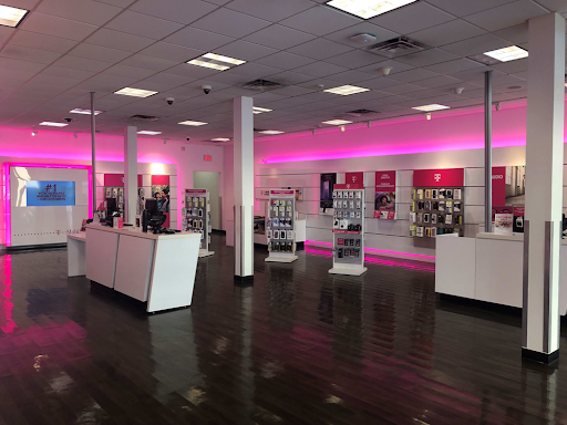 Cell Phone Store «T-Mobile», reviews and photos, 6917 SW 57th Ave, South Miami, FL 33143, USA