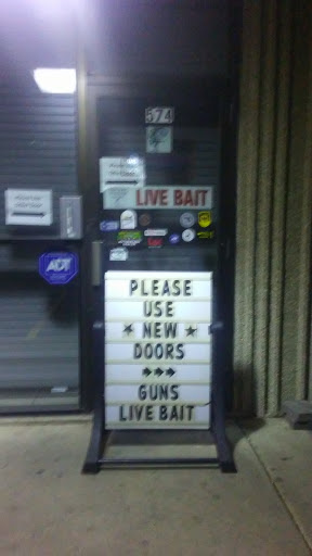 Outdoor Sports Store «Shakopee Fishing & Firearms», reviews and photos, 574 Marschall Rd, Shakopee, MN 55379, USA