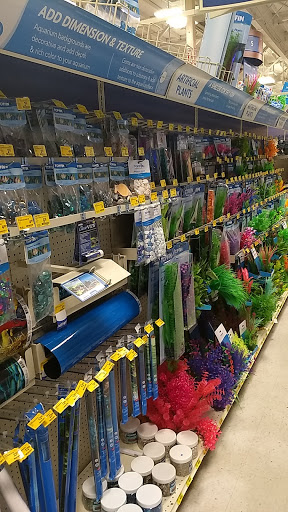 Pet Supply Store «PetSmart», reviews and photos, 15042 Summit Ave, Fontana, CA 92336, USA