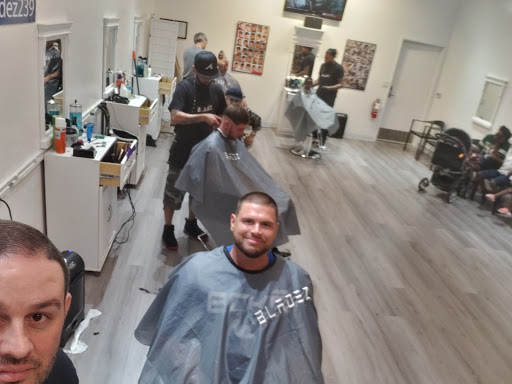 Barber Shop «Bladez Barber Shop (Bladez of Fort Myers)», reviews and photos, 4125 S Cleveland Ave, Fort Myers, FL 33901, USA