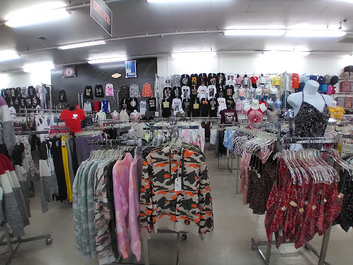 Clothing Store «Gen X Clothing», reviews and photos, 2090 Olympic St, Springfield, OR 97477, USA