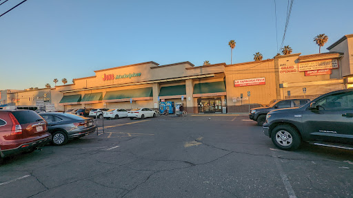 Supermarket «Jons Marketplace», reviews and photos, 6655 Van Nuys Blvd, Van Nuys, CA 91405, USA