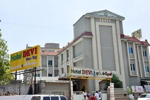 OYO 40120 Hotel Devi image