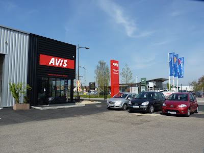 AVIS explore Strasbourg : Location de camping-cars et vans aménagés / Motorhome rental à Souffelweyersheim