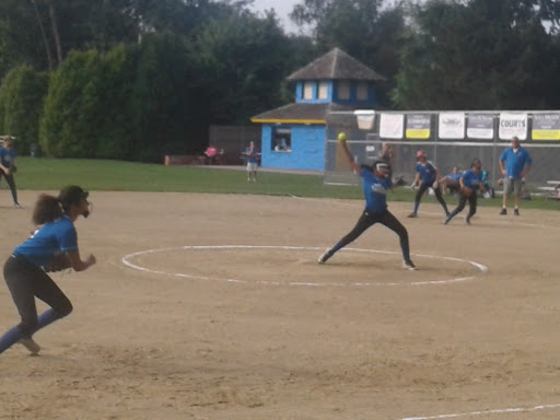 Memorial Park «Captain Stephen Olney Memorial Park», reviews and photos, Smithfield Rd, North Providence, RI 02904, USA