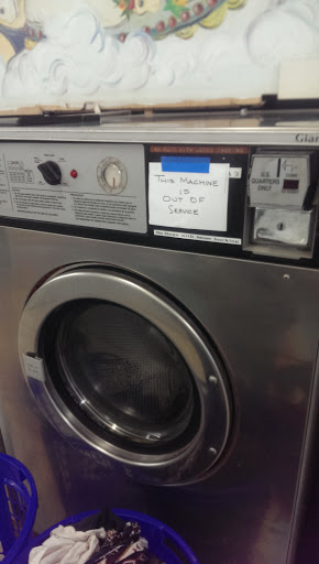 Laundromat «Carousel Cleaners & Laundromat», reviews and photos, 927 Molalla Ave, Oregon City, OR 97045, USA