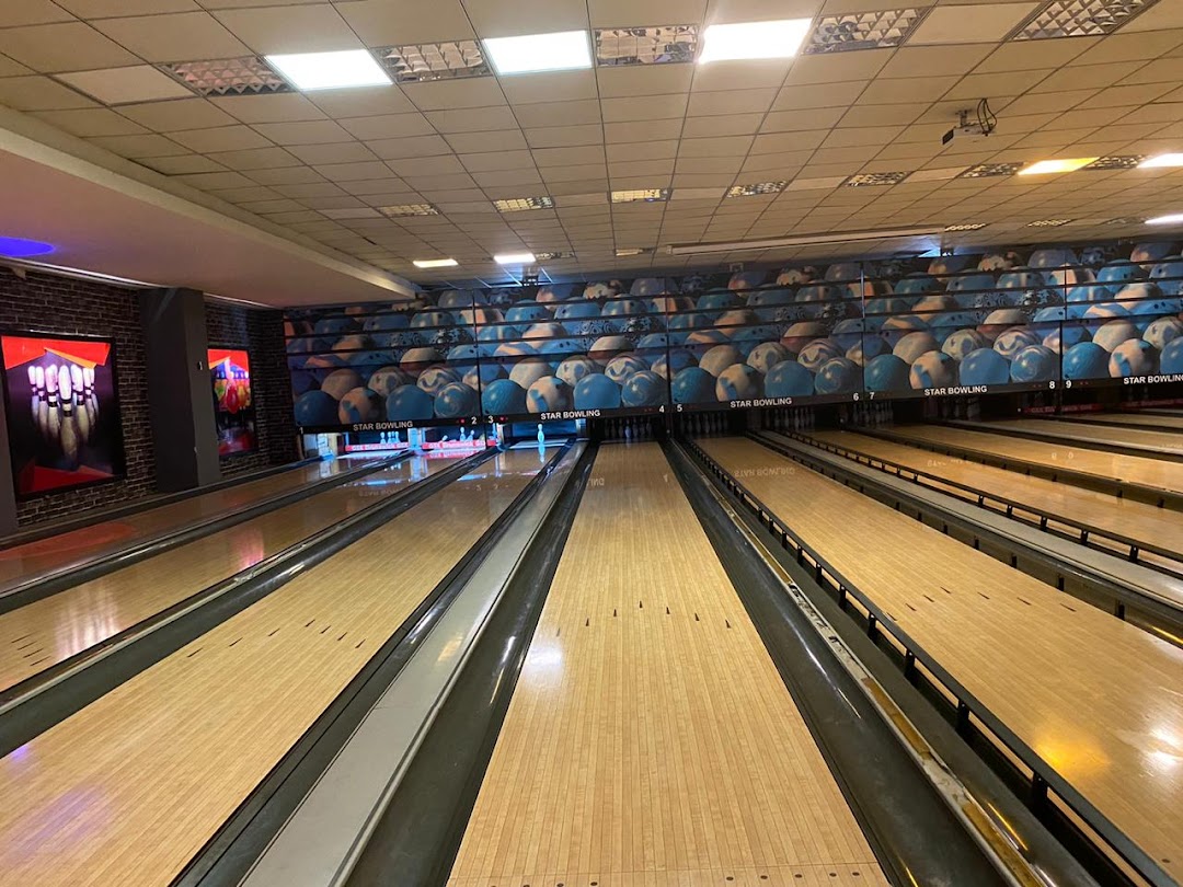 Star Bowling in the city Lahore