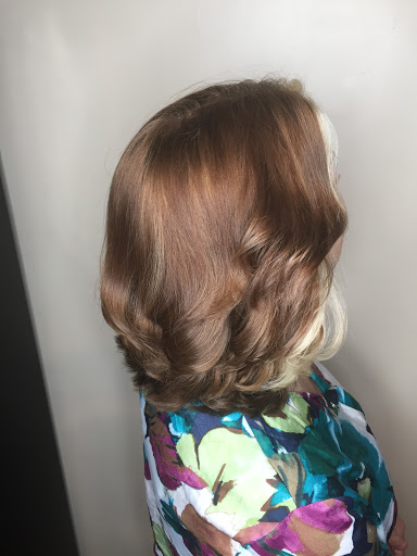 Hair Salon «The Design Crew Hair Studio», reviews and photos, 183 Thomas Johnson Dr Suite D, Frederick, MD 21702, USA