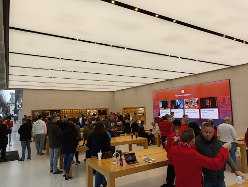 Computer Store «Apple Avalon», reviews and photos, 8130 Avalon Blvd, Alpharetta, GA 30009, USA