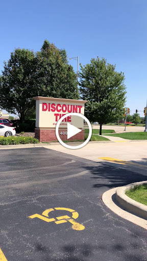 Tire Shop «Discount Tire Store - Schaumburg, IL», reviews and photos, 400 W Higgins Rd, Schaumburg, IL 60195, USA