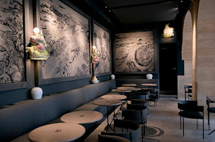 Photo n°55 de Café Mulot - Place des Vosges à Paris ()