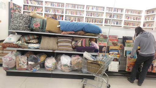 Thrift Store «Value Village Thrift Store», reviews and photos, 4451 Central Ave, Charlotte, NC 28205, USA