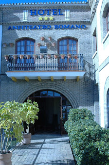 Hotel Anfiteatro Romano Av. Extremadura, 13, 41970 Santiponce, Sevilla, España