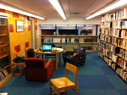 Middle Country Public Library image 2